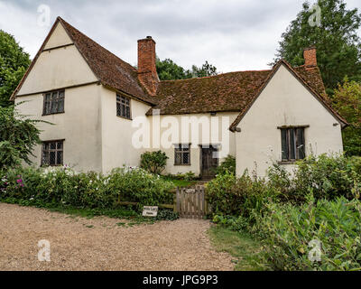 Willy Lott's Cottage au moulin de Flatford, comme vu dans la peinture Le Hay Wain par l'artiste John Constable. Suffolk, Angleterre, Royaume-Uni. Banque D'Images