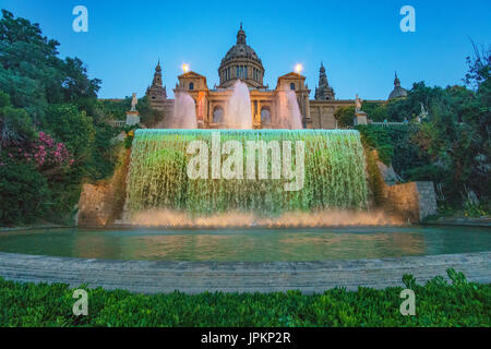 Museu Nacional d'Art de Catalunya, le musée national d'art visuel Catalan situé à Barcelone, Catalogne, Espagne. Situé sur la colline de Montjuïc. Banque D'Images