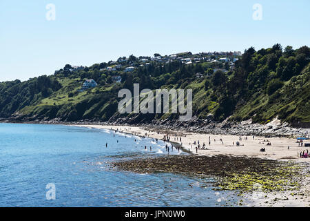 Laxey beach, Île de Man sur un week-end chaud à marée basse Banque D'Images