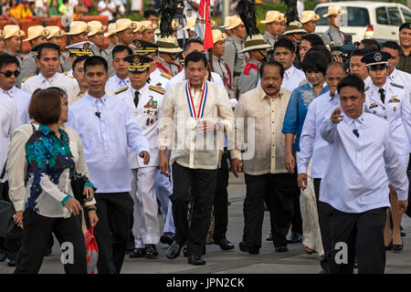 Président de foule Duterte lors d'une cérémonie à Rizal Park, Manille, Philippines Banque D'Images