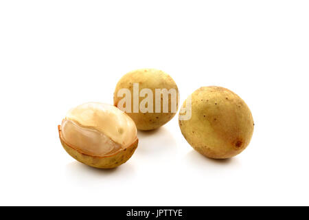 Fruits ou Longkong Lansium parasiticum est les fruits tropicaux dans le sud-est Banque D'Images