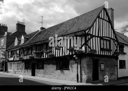 Le Cochon bleu public house, Vine Street, ville Grantham, Lincolnshire, Angleterre, RU Banque D'Images