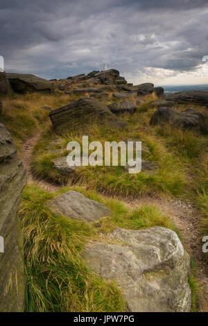 Blackstone Edge est un escarpement de pierre meulière à 1 549 pieds au-dessus du niveau de la mer, dans la Pennine hills. Banque D'Images