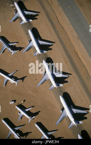 Desert-storage, antenne-view de McDonnell Douglas DC-10, B737 et MD-80 stationnés en raison de la récession économique après le 11 septembre 2001, un terroriste Banque D'Images