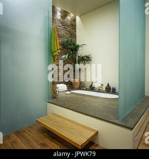 Salle de bains de style moderne Banque D'Images