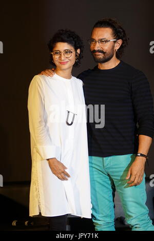 Mumbai, Inde. 2 Août, 2017. L'acteur de Bollywood Aamir Khan, Kiran rao lors premier trailer de lancement du film "Secret Superstar"à PVR Cinema, Juhu à Mumbai le 2ème augest 2017. Credit : Prodip Guha/Alamy Live News Banque D'Images