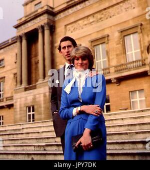 31 août 2017 marque 20 ans depuis la mort de la princesse Diana. La princesse Diana meurt de blessures graves dans les premières heures du 31 août 1997 après un accident de voiture à Paris. Photo : Août 1981 - La Princesse Diana et le Prince Charles. Globe Crédit : Photos/ZUMAPRESS.com/Alamy Live News Banque D'Images