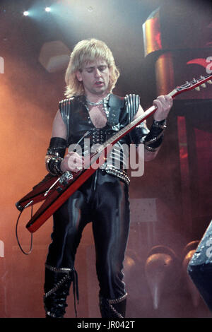 Le guitariste KK Downing de Judas Priest effectue au Nassau Coliseum le 21 mars 1984 à Nassau New York. Credit : mpi04/MediaPunch Banque D'Images