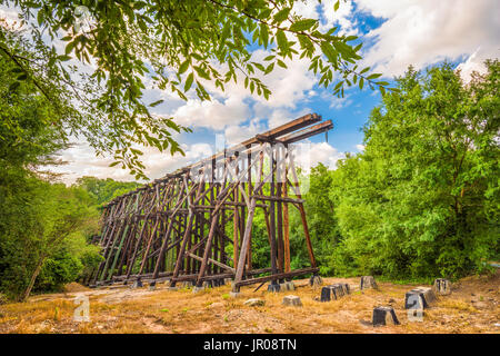 Athens, Georgie, USA abandonné Train Trestle. Banque D'Images