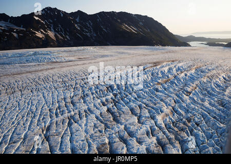 La glace et la neige sur les battures, Kachemak Bay, Alaska, United States of America Banque D'Images