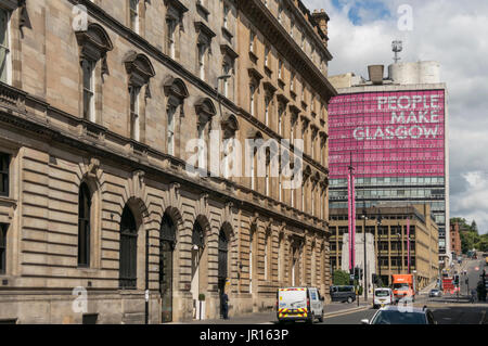 Les grandes personnes font signe de Glasgow Glasgow entre architecture, Glasgow, Écosse, Royaume-Uni Banque D'Images