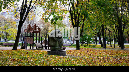 Vyborg, Russie - 6 Oct, 2016. Les arbres d'automne au parc de la ville de Vyborg, Russie. A 174km au nord-ouest de Vyborg de Saint-Pétersbourg et à seulement 30 km de l'Finni Banque D'Images