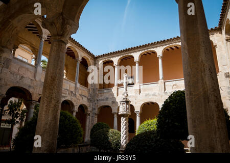 Le cloître de la cathédrale à Orihuela, Alicante, Espagne Banque D'Images