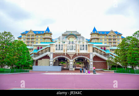 CHIBA, Japon : Tokyo Disneyland monorail gare, Urayasu, Chiba, Japon Banque D'Images