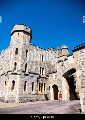 Château de Windsor, entrée secondaire, Windsor, Berkshire, Angleterre, ROYAUME-UNI, GB. Banque D'Images