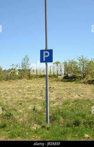 Parking sign sur un poteau de métal Banque D'Images