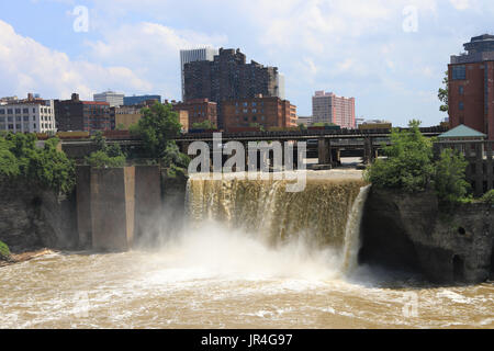 Vue du haut Falls à Rochester Banque D'Images