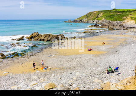 UK Beach, Cornwall coast - Dollar Cove beach UK, Gunwalloe, Péninsule du Lézard, Cornwall, en été Banque D'Images