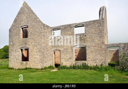 Ruine de la Maison des jardiniers, Tyneham, Dorset abandonnés en 1943 Banque D'Images