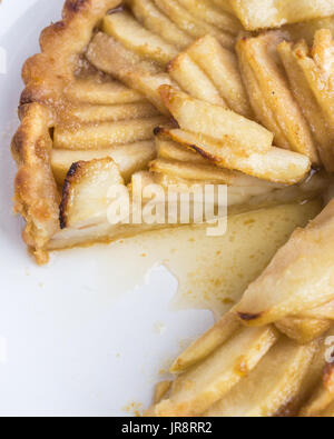 Yummy home made tarte aux pommes chaude. Banque D'Images