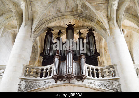 Orgue de l'Église Saint Etienne de Bar le Duc dans le département de la Meuse en France Banque D'Images