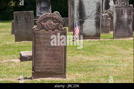 Pierre tombale d'un homme victime de la variole dans l'année 1793 de Sheffield, Massachusetts. Banque D'Images