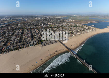 Vue aérienne de Seal Beach en Californie du Sud. Banque D'Images
