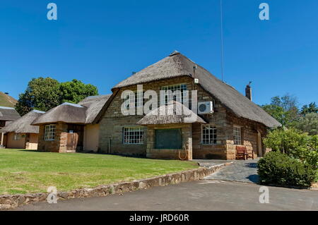 Maison de repos au Parc Royal Natal dans la montagne du Drakensberg, Afrique du Sud Banque D'Images