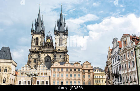 Église Notre Dame avant Tyn en place de la vieille ville, Prague, République tchèque. Scène de l'architecture. Destination de voyage. Banque D'Images