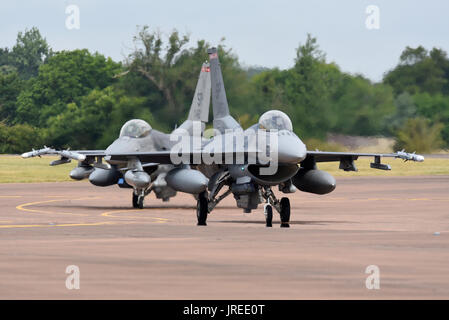 US Air Force F-16CM Fighting Falcon du 480e Escadron de chasse Warhawks. du 52e Fighter Wing basé à Spangdahlem Air Base, Allemagne Banque D'Images