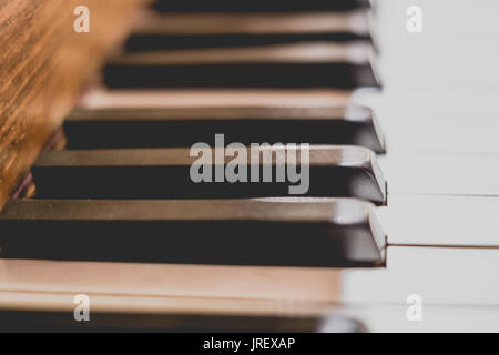Touches piano closeup macro piano vintage - Banque D'Images