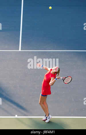 04 août 2017 : Petra Kvitova (CZE) en action contre Catherine Bellis (Etats-Unis) à la Bank of the West Classic au Taube Tennis Stadium de Stanford, en Californie. ©Mal Tdamr/TennisClix/CSM Banque D'Images