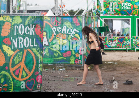 Kostrzyn nad Odra, Pologne 4 août 2017 Pologne Festival de Woodstock est le plus grand festival de musique en Pologne. Chaque année environ 200 Nowy attire 1 000 personnes. Magda Pasiewicz/Alamy Live News Banque D'Images