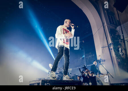 Linkin Park en concert à la brixton academy comprend : Linkin Park, Chester Bennington Où : London, Royaume-Uni Quand : 04 Jul 2017 Crédit : Carsten Windhorst/WENN.com Banque D'Images