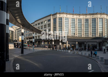 Entrée principale de la gare centrale de Bruxelles, le samedi 8 avril 2017, Bruxelles, Belgique. Banque D'Images