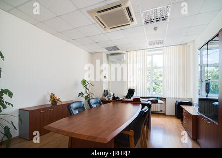 Moscou, Russie - le 11 août 2015 - Empty office interior Banque D'Images