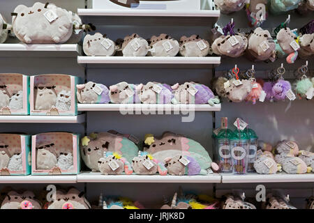 Le chat Pusheen jouets et articles pour la vente à c'sugar à Broadway dans Lower Manhattan, New York City. Banque D'Images