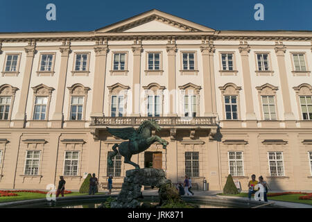 Pegasusbrunnen und Schloss Mirabell, Österreich | Pegasus Fontaine à Palais Mirabell à Salzbourg, Autriche Banque D'Images