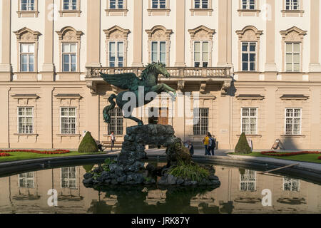 Pegasusbrunnen und Schloss Mirabell, Österreich | Pegasus Fontaine à Palais Mirabell à Salzbourg, Autriche Banque D'Images