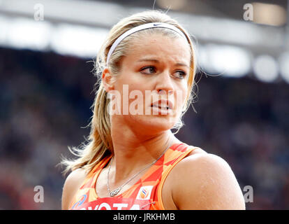 Dafne Schippers aux pays-Bas dans la chaleur des femmes de 100m quatre au cours de la deuxième journée des Championnats du monde de l'IAAF 2017 au stade de Londres. APPUYEZ SUR ASSOCIATION photo. Date de la photo: Samedi 5 août 2017. Voir PA Story ATHLETICS World. Le crédit photo devrait se lire: Martin Rickett/PA Wire. Banque D'Images