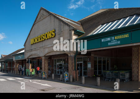 Wm Morrison Supermarkets plc, sous le nom de Morrisons, est la quatrième plus grande chaîne de supermarchés au Royaume-Uni, dont le siège social est situé à Bradford, West Banque D'Images