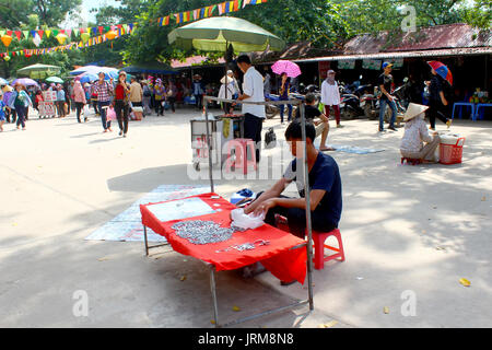 HAI Duong, Vietnam, septembre, 10 personnes : bonne vente, Septembre 10, 2014 à Hai Duong, Vietnam Banque D'Images