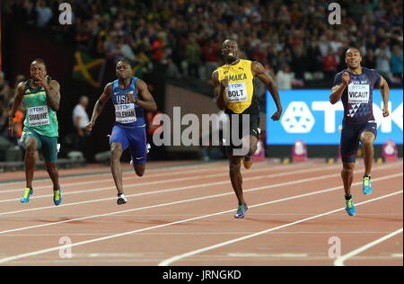 Usain Bolt en Jamaïque (centre droit) dans l'épreuve du 100m au cours Final de la deuxième journée des Championnats du monde IAAF 2017 à la London Stadium. Banque D'Images