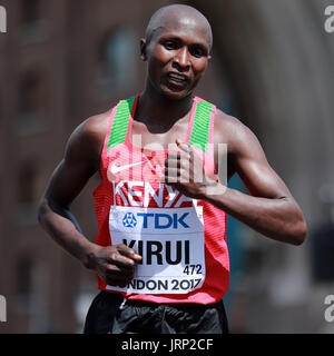 Londres, Royaume-Uni. 6e août, 2017. Geoffrey Kipkorir Kirui du Kenya est en concurrence au cours de la Men's marathon des Championnats du monde IAAF 2017 à Londres, Angleterre le 6 août 2017. Credit : Luo Huanhuan/Xinhua/Alamy Live News Banque D'Images