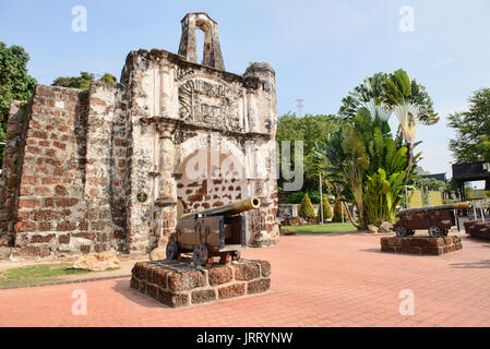 Ruines de la forteresse Portugaise A Famosa, Malacca, Malaisie Banque D'Images