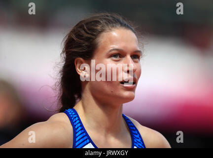 Great Britain's Zoey Clark dans la Women's 400m 5 fois au cours de la troisième journée du Championnat du Monde de l'IAAF de 2017 à la London Stadium. Banque D'Images