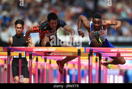 La société britannique David Omoregie dans l'épreuve du 110 m haies une chaleur au cours de la troisième journée du Championnat du Monde de l'IAAF de 2017 à la London Stadium. Banque D'Images