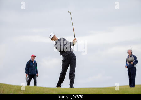 USA's Michelle Wie joue son tir d'approche dans le 4e trou pendant quatre jours de la Ricoh 2017 Women's British Open à Kingsbarns Golf Links, St Andrews. Banque D'Images