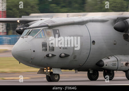 La grenouille aérienne italienne Leonardo C-27J Spartan, au Royal International Air Tattoo Banque D'Images