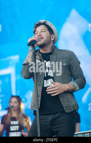 Le Trevor Horn Band avec invité spécial Matt Cardle jouer Rewind North Festival, Capesthorne Hall, le 05 août, 2017 dans le Cheshire. Banque D'Images